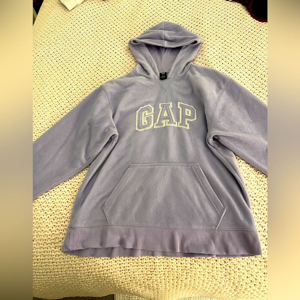 Puffy GAP hoodie lilac